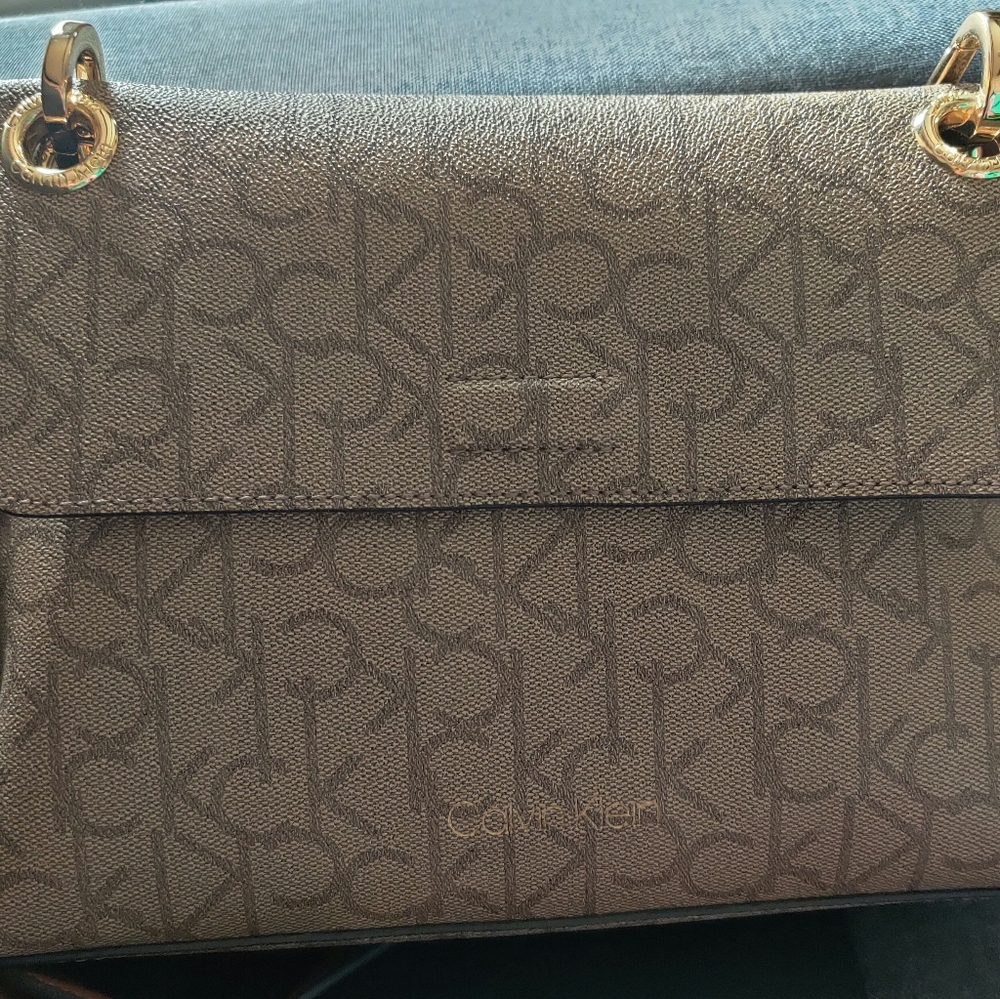 Calvin Klein Crossbody & Wallet